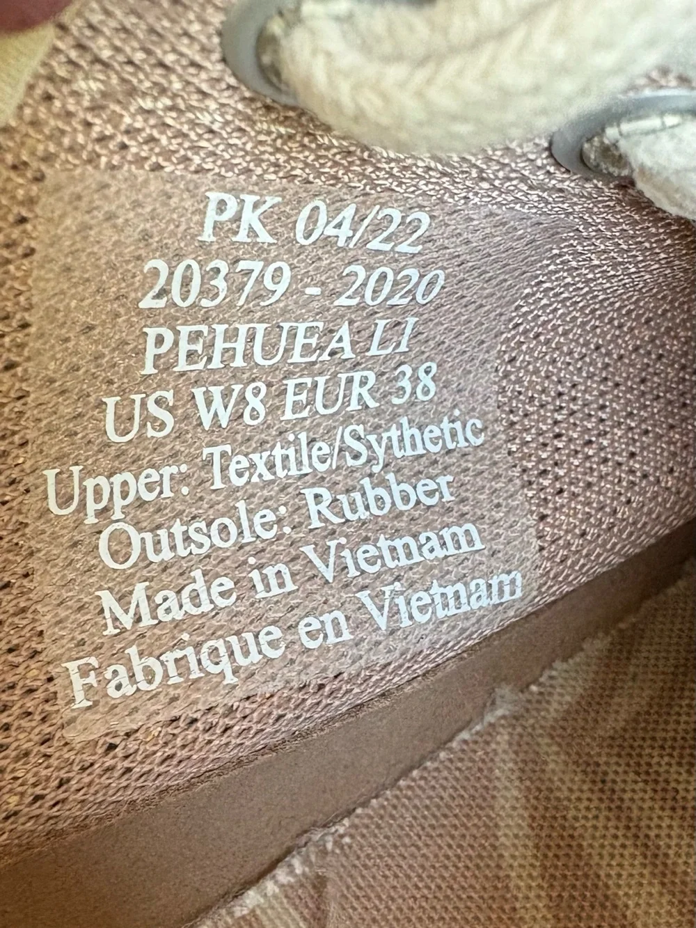 OluKai Pehuea Li Tan/Gray Mesh Low Top Lace-Up Sneakers Women 8 Drop In Heel